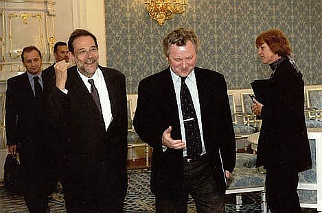 S Javierem Solanou v PS Parlamentu ČR, rok 2002