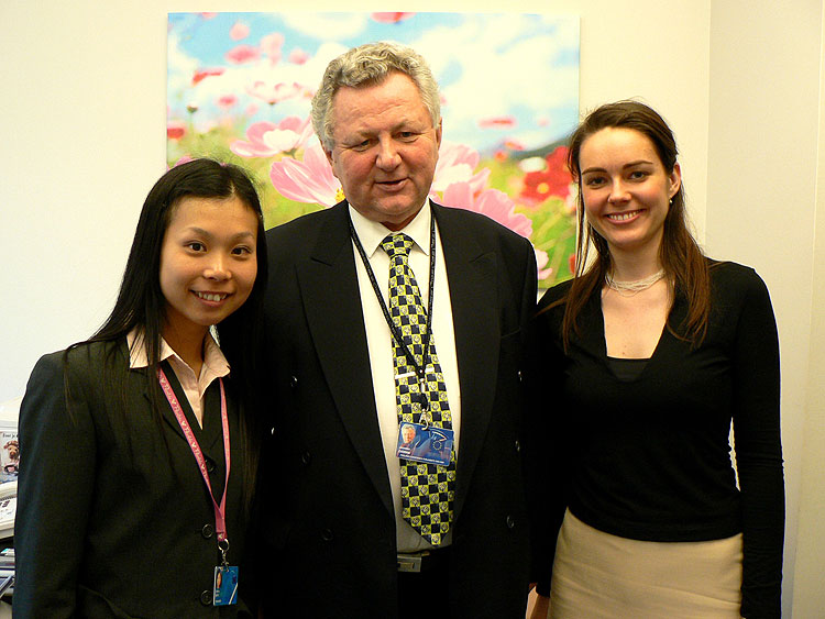 Noriko Sato, Jaroslav Zvěřina, Lucia Mariani